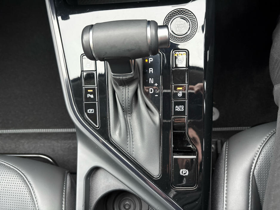 2025 Kia Niro HEV SEM €36,895