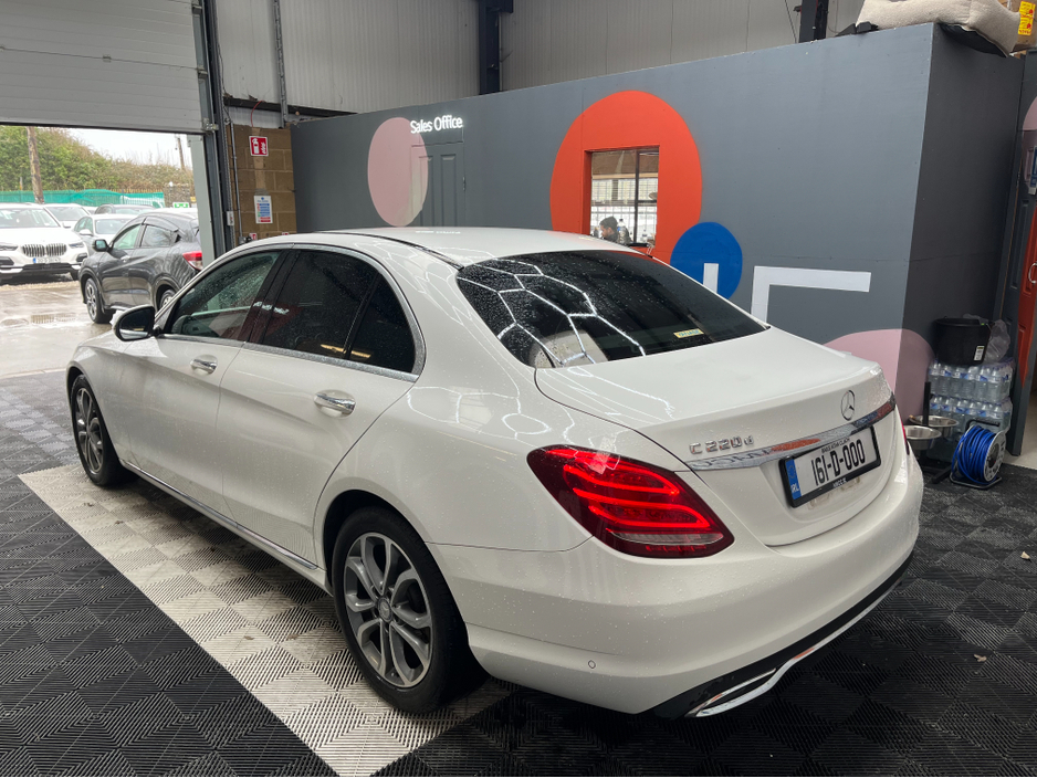 2016 Mercedes-Benz C Class €19950 2016 MERCEDES-BENZ AVANTGARDE 2.0 AUTOMATIC / CRUISE CONTROL / REVERSE CAMERA / ELECTRIC MEMORY & HEATED SEATS / PADDLE SHIFTERS AND MORE €19,950