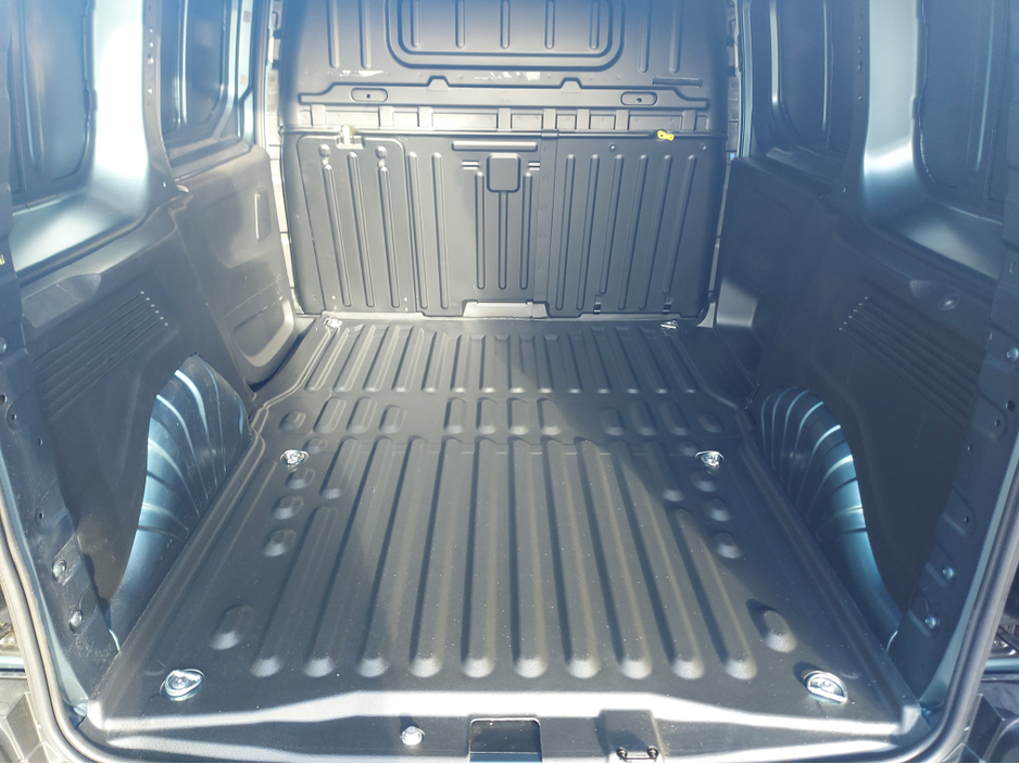 2025 Citroen Berlingo LX PLUS BLUEHDI 100 MWB 650KG €26,500