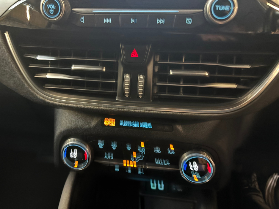 2021 Ford Kuga - image 12