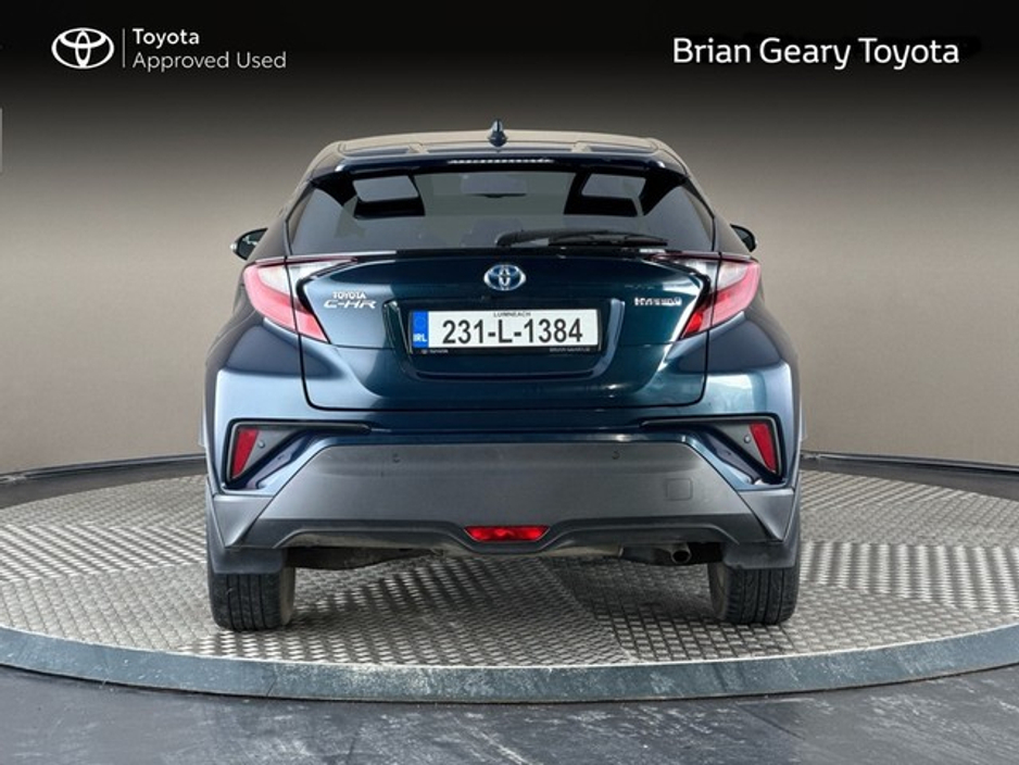 2023 Toyota C-HR Sport Hybrid €29,950