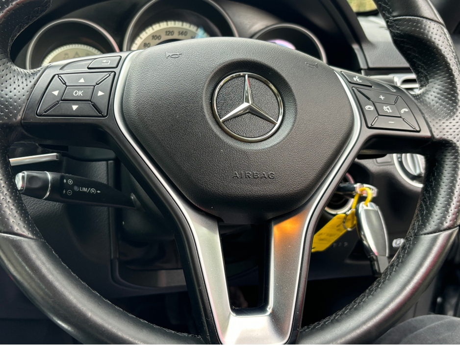 2015 Mercedes-Benz E Class E200 AVANTGARDE AUTO 4DR €13,995