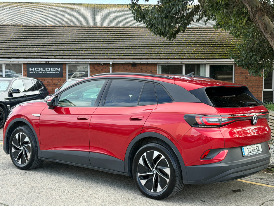 2023 Volkswagen ID.4 - image 12