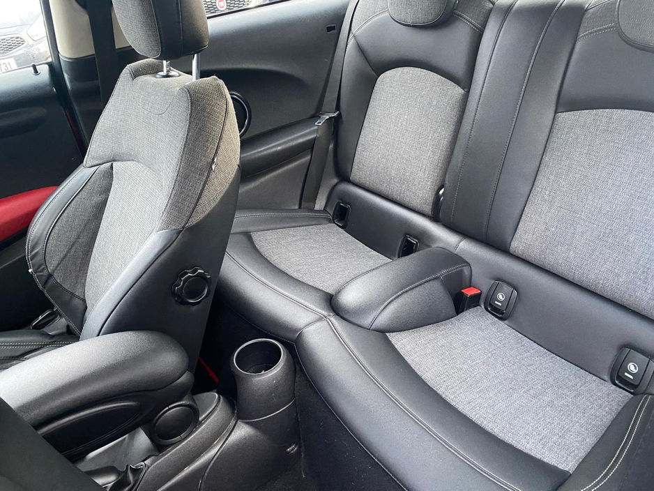 2014 MINI Hatch - image 4