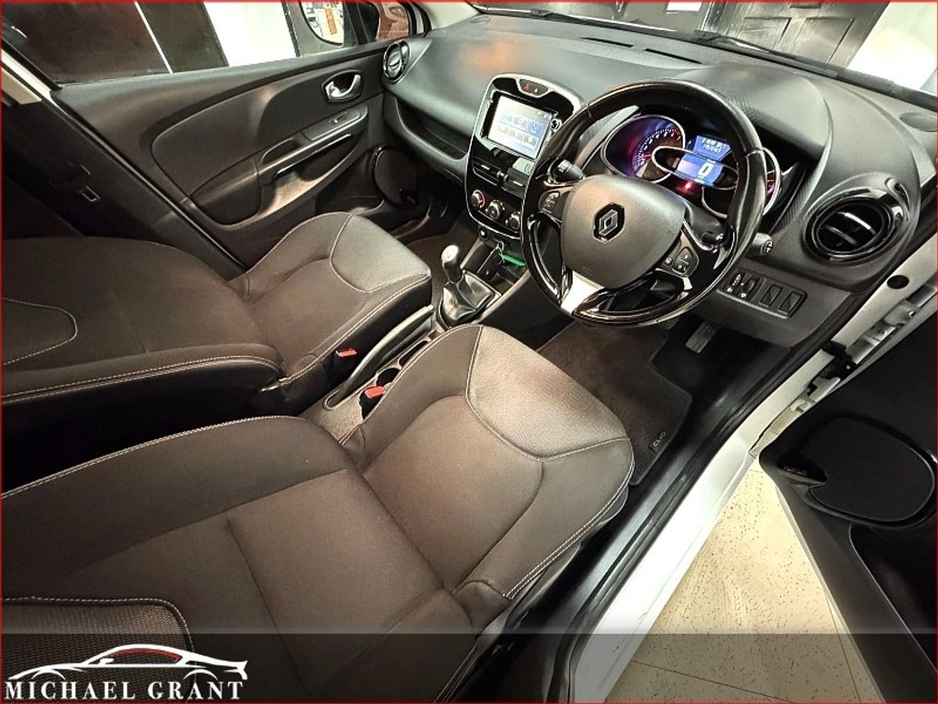 2016 Renault Clio 1.2 PETROL 16V 75 DYNAMIQUE NAV ONLY 71KM IRISH CAR €11,950