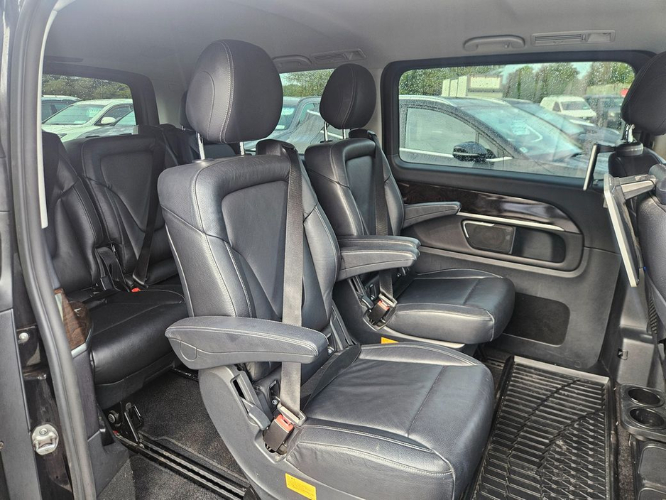 2017 Mercedes-Benz V Class - image 31