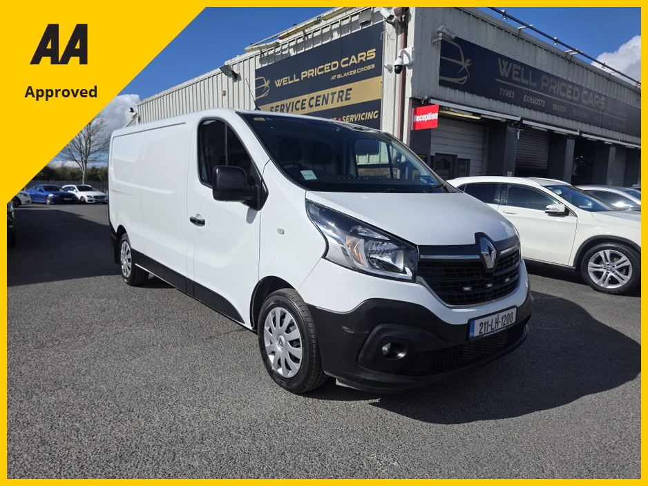 2021 Renault Trafic - image 7