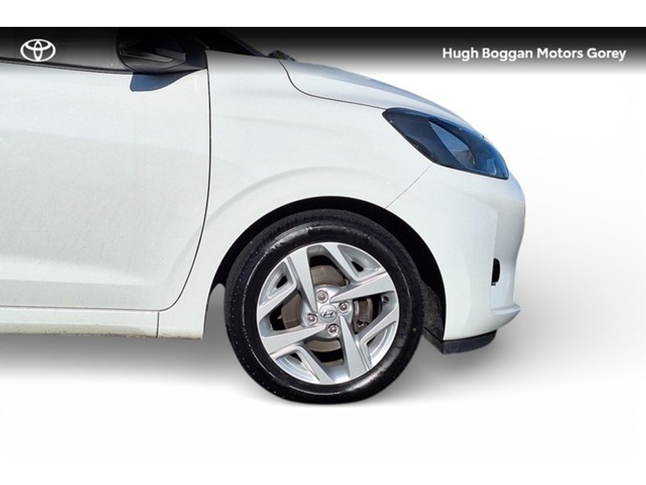 2022 Hyundai i10 - image 13