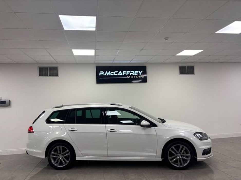 2015 Volkswagen Golf  €13,995