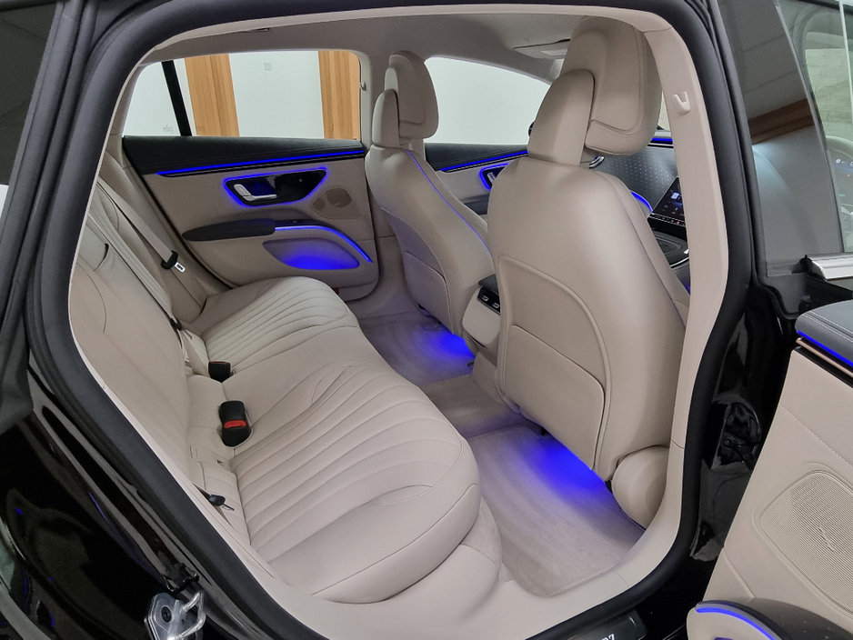 2022 Mercedes-Benz EQS - image 15