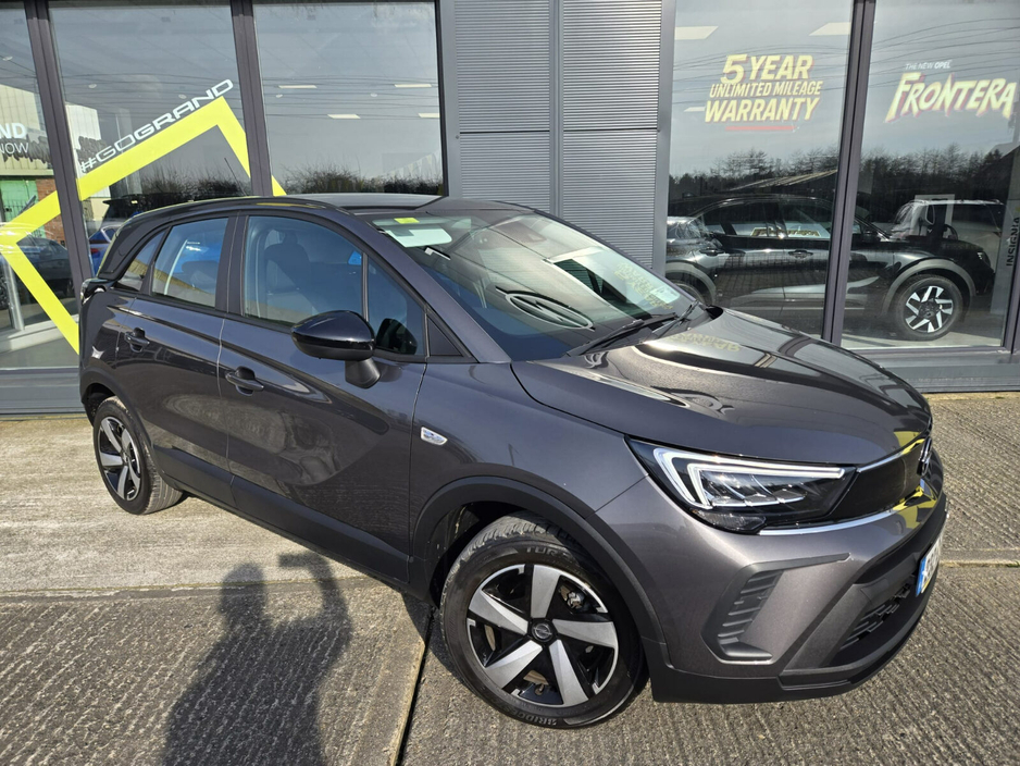 2023 Opel Crossland - image 4