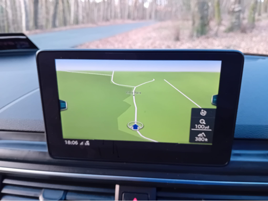 2017 Audi A4 - image 19