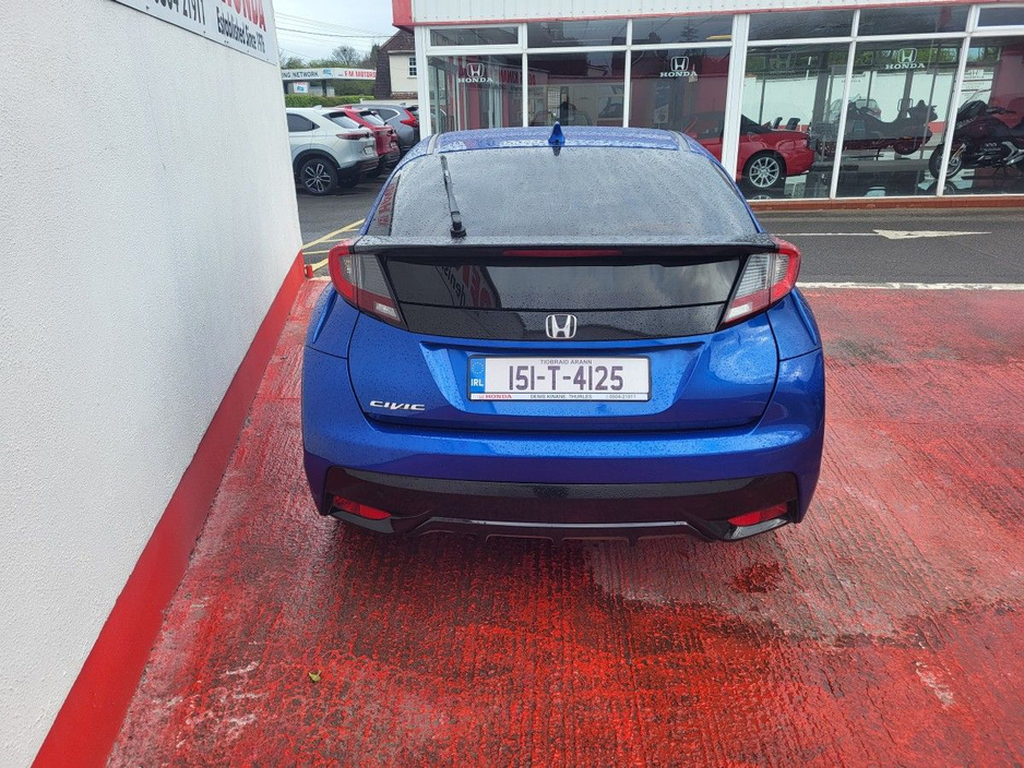 2015 Honda Civic - image 4