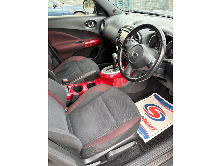 2012 Nissan Juke - image 14
