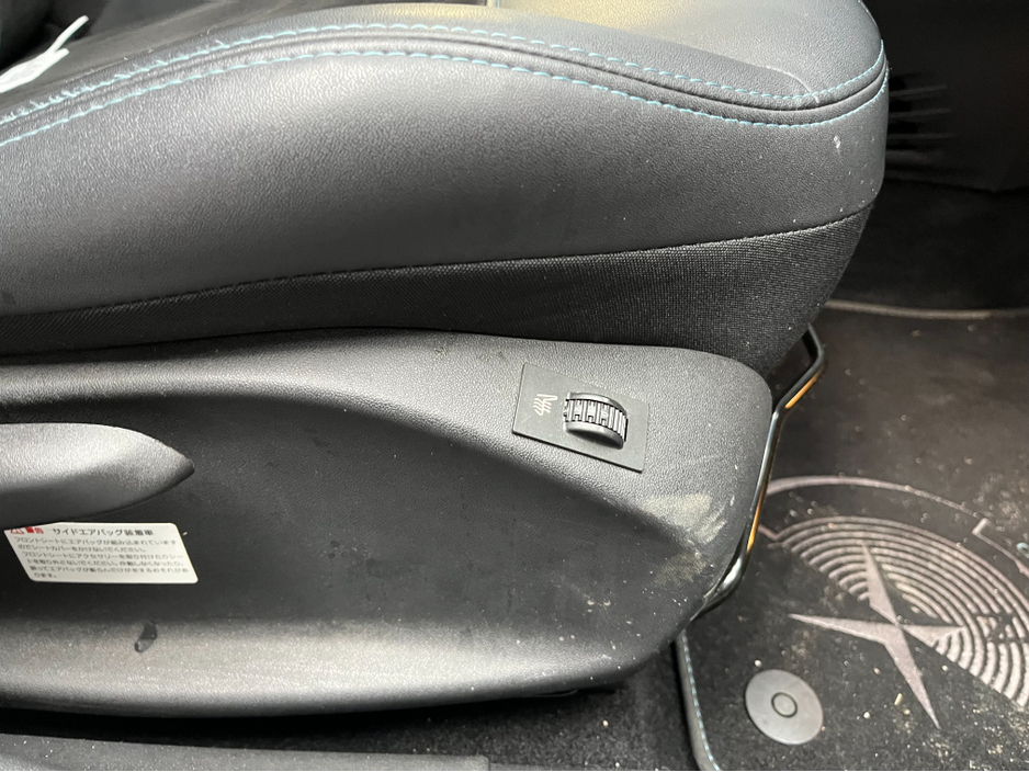 2020 Peugeot 2008 2020 PEUGEOT 2008 CROSSCITY 1.2 AUTOMATIC / CRUISE CONTROL / REVERSE CAMERA / HEATED SEATS / APPLE CARPLAY