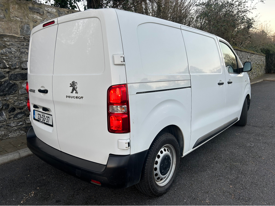 2022 Peugeot Expert EACTIVE STANDARD 100KW 50KWH 4 €14,950