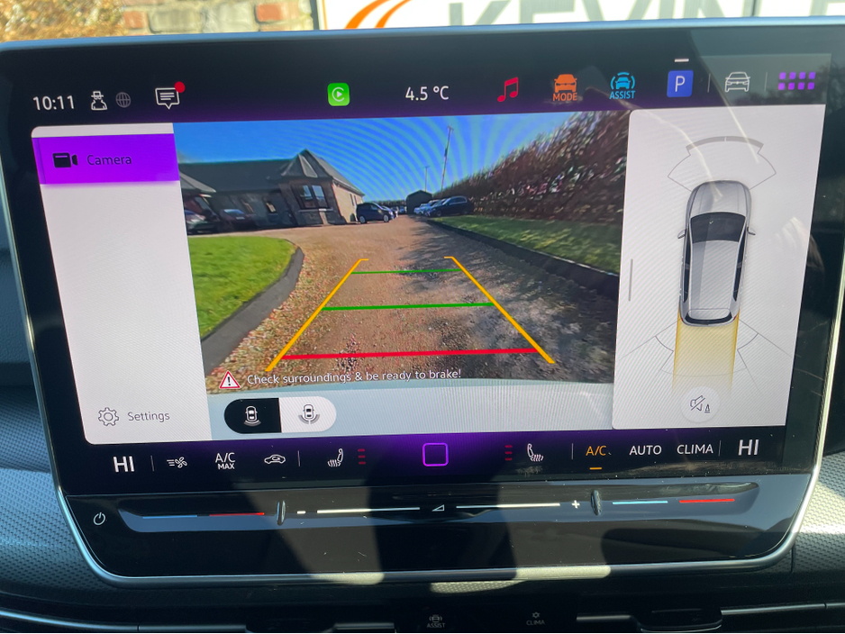 2025 Volkswagen Golf - image 16