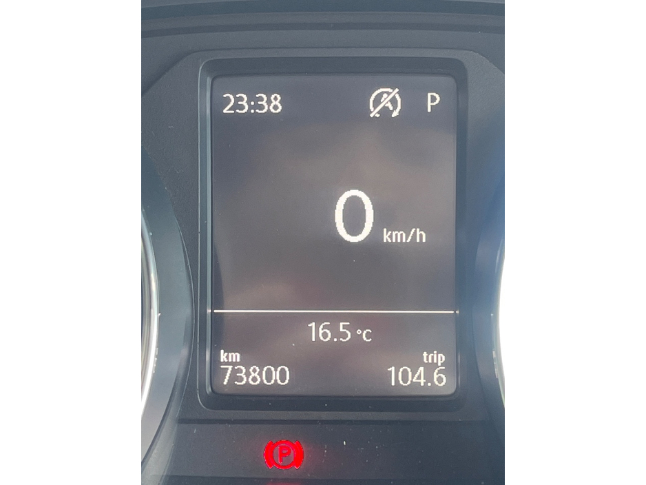 2016 Volkswagen Polo - image 13