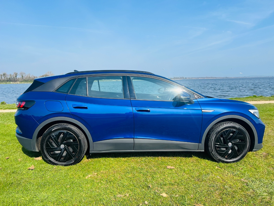 2022 Volkswagen ID.4 - image 5