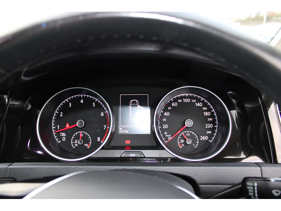 2016 Volkswagen Golf 1.2TSI 3DR 110HP Highline €15,950