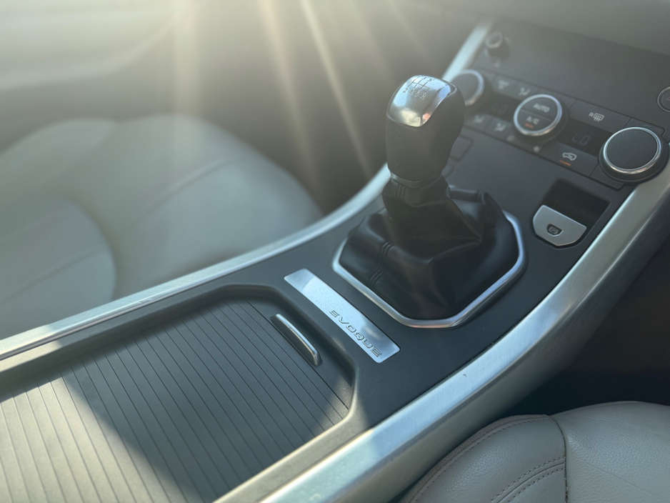 2019 Land Rover Range Rover Evoque - image 13