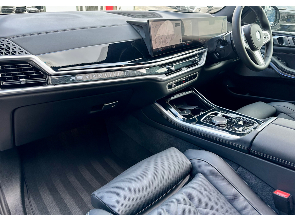 2025 BMW X5 ++TECH PACK++ XDRIVE50E M SPORT AUTO €102,950