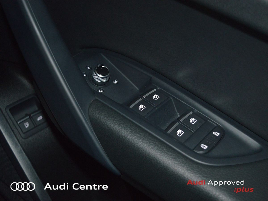 2023 Audi Q5 50 TFSI e 299HP S tronic quattro S Line €51,499