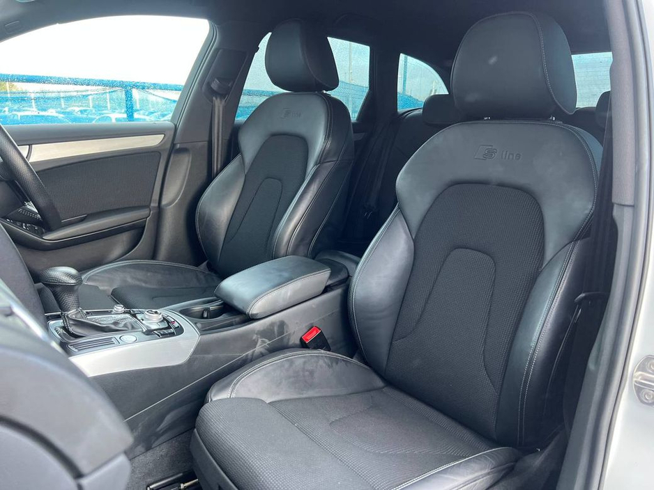 2015 Audi A4 - image 6