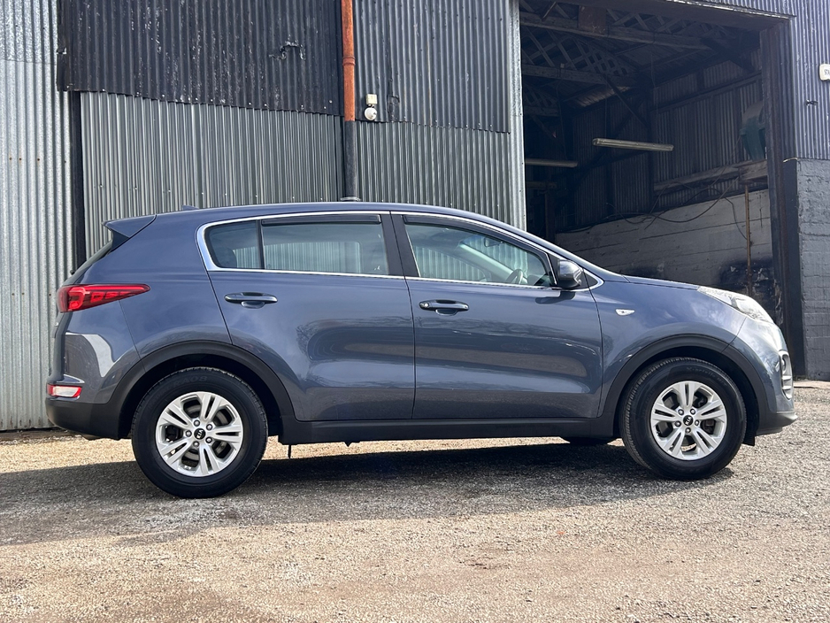2017 Kia Sportage - image 3