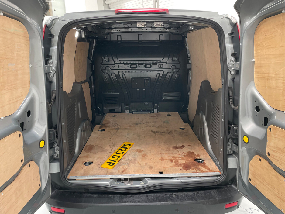 2023 Ford Transit Connect - image 12