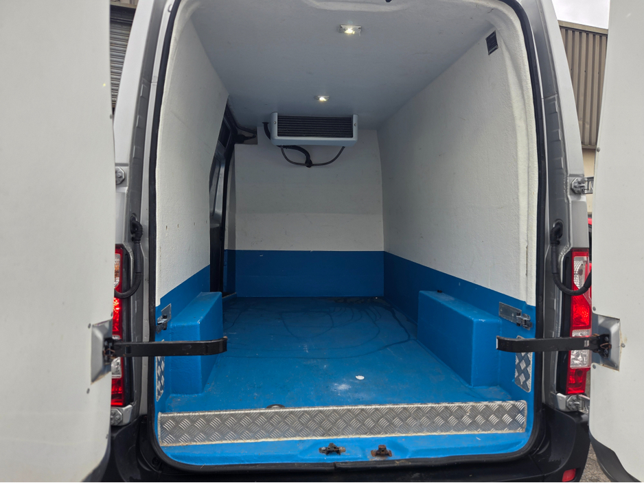 2022 Renault Master - image 6