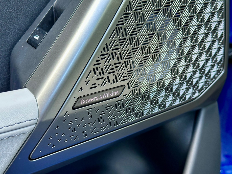 2025 BMW M5 - image 15