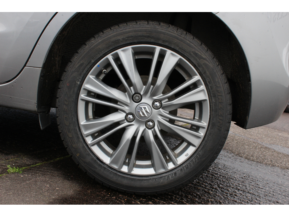 2016 Suzuki Baleno - image 5