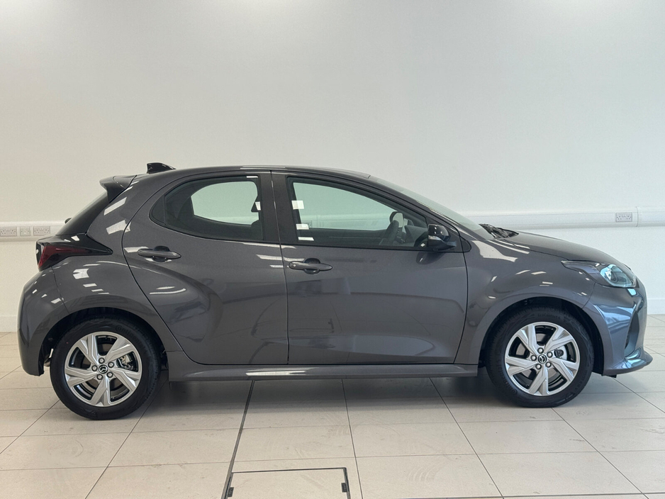 2025 Mazda Mazda2 - image 3