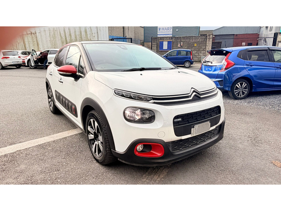 2017 Citroen C3 - image 2