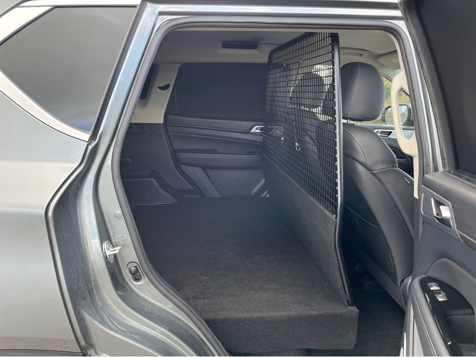 2023 Ssangyong Rexton - image 7