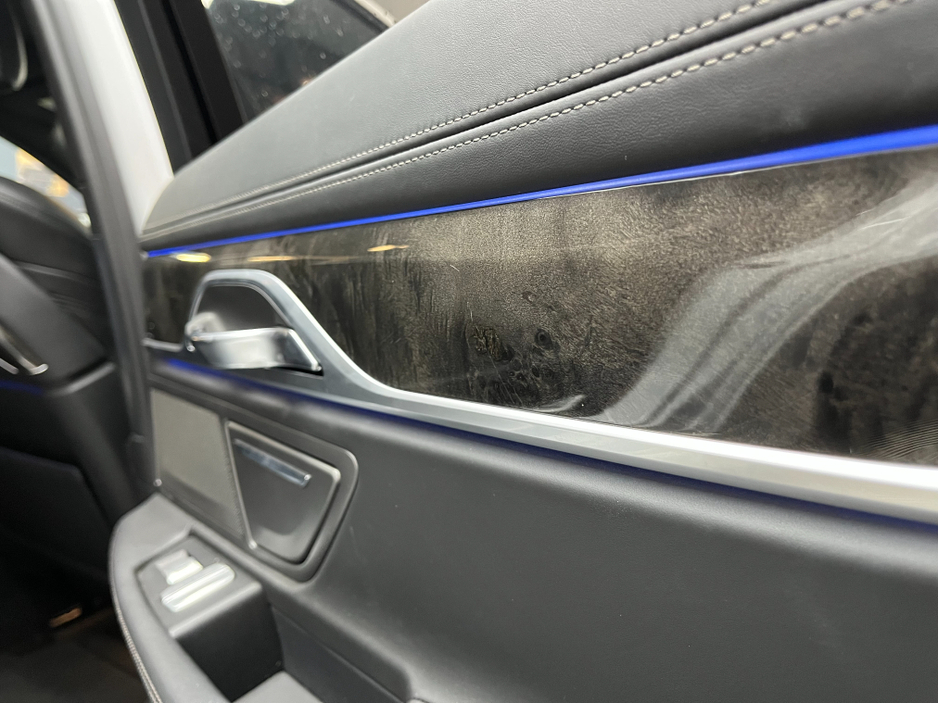 2016 BMW 7 Series 2016 BMW 740E IPERFORMANCE M-SPORT 2.0 AUTOMATIC / CRUISE CONTROL / 360° PARKING CAMERA / ELECTRIC MEMORY HEATED & MASSAGING SEATS / HEATED REAR SEATS / PANORAMIC SUNROOF / PADDLE SHIFTERS AND MORE