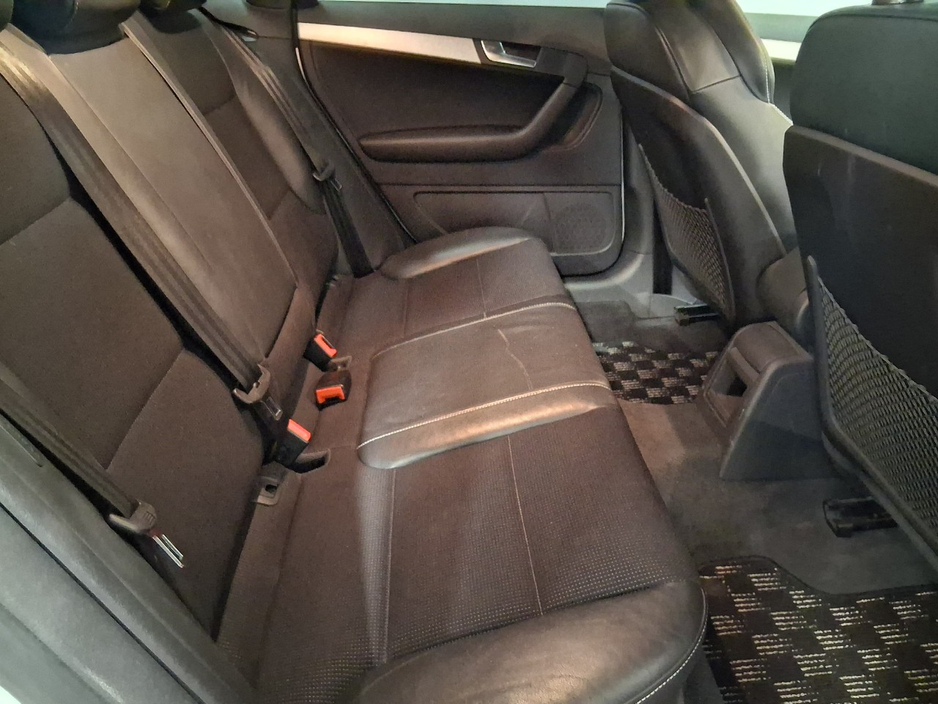 2012 Audi A3 - image 8