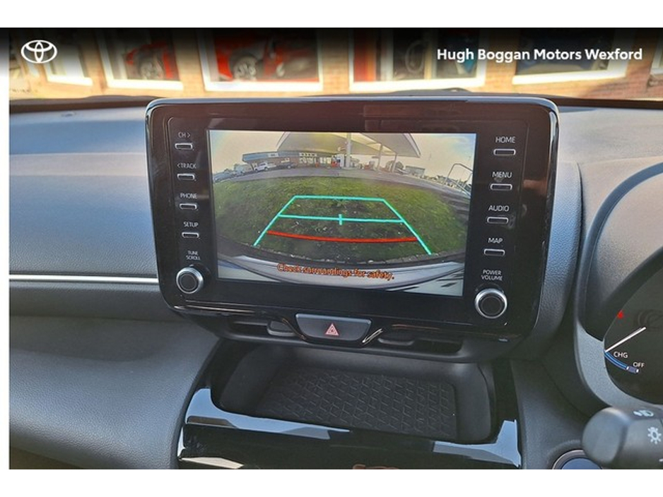 2024 Toyota Yaris Cross - image 16