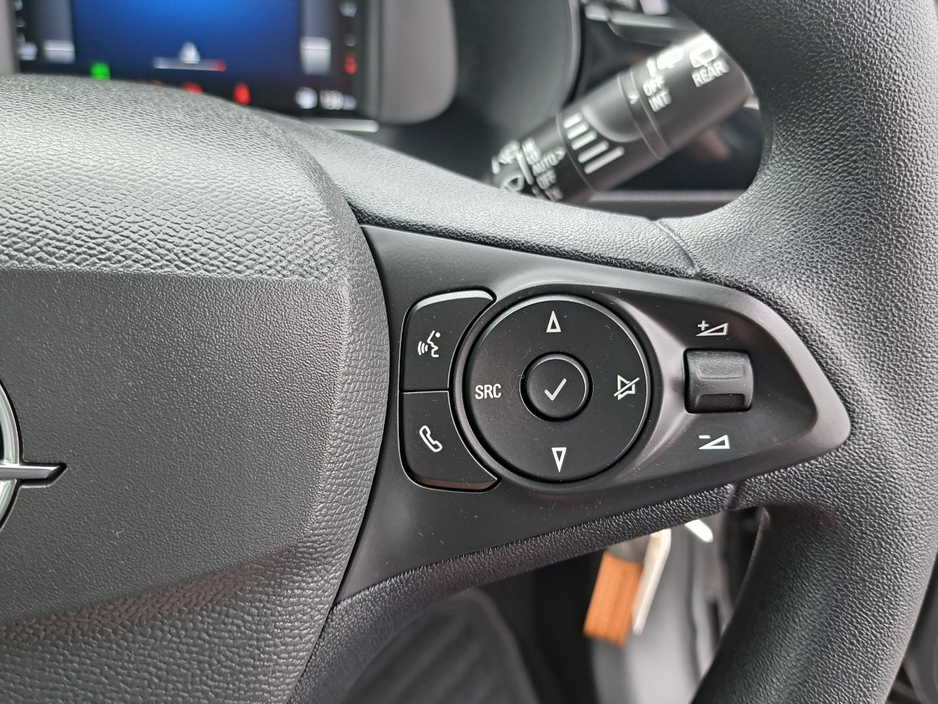 2025 Opel Corsa - image 16