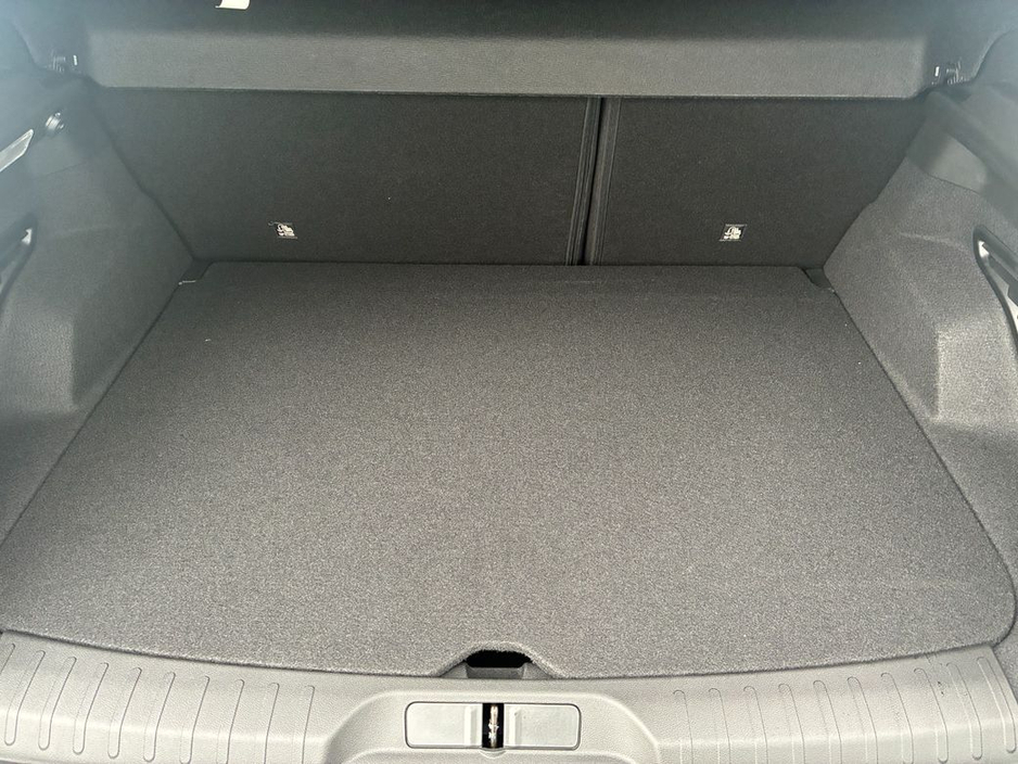 2026 Alfa Romeo Junior Ibrida €44,345