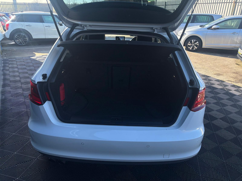 2016 Audi A3 - image 6