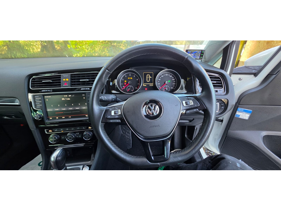 2016 Volkswagen Golf 1.4 TSI DSG 5DR 150HP Highline €16,995