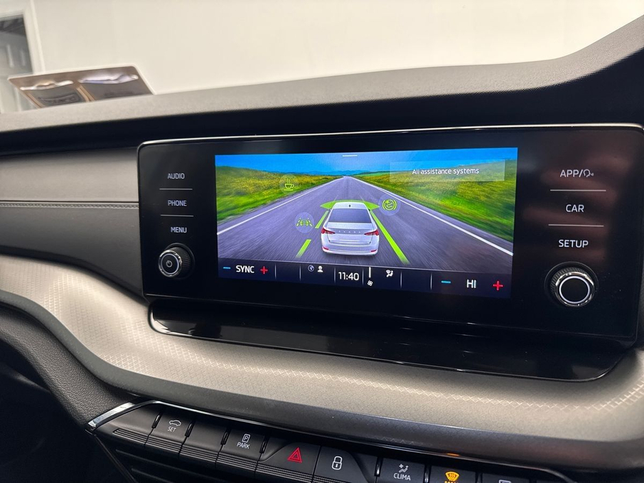 2024 Skoda Octavia - image 19