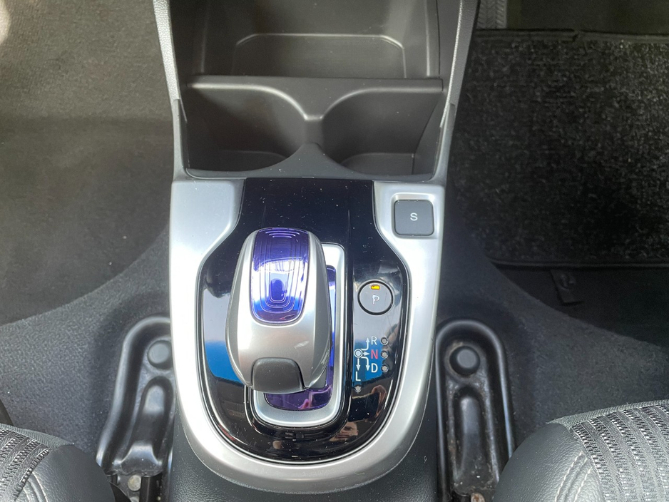 2015 Honda Fit - image 16