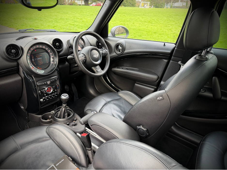 2016 MINI Countryman 1.6 Diesel Business Edition 5dr. €11,900