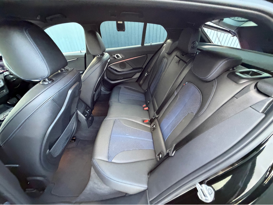 2021 BMW 1 Series - image 32