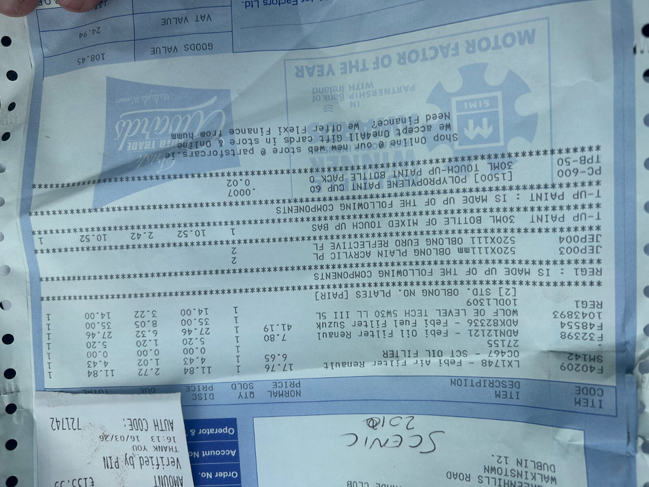 2010 Renault Grand Scenic - image 19