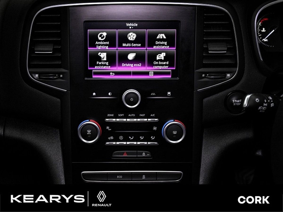 2020 Renault Megane - image 26