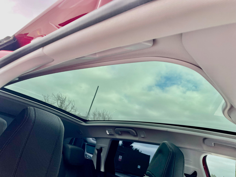 2018 Peugeot 308 - image 24